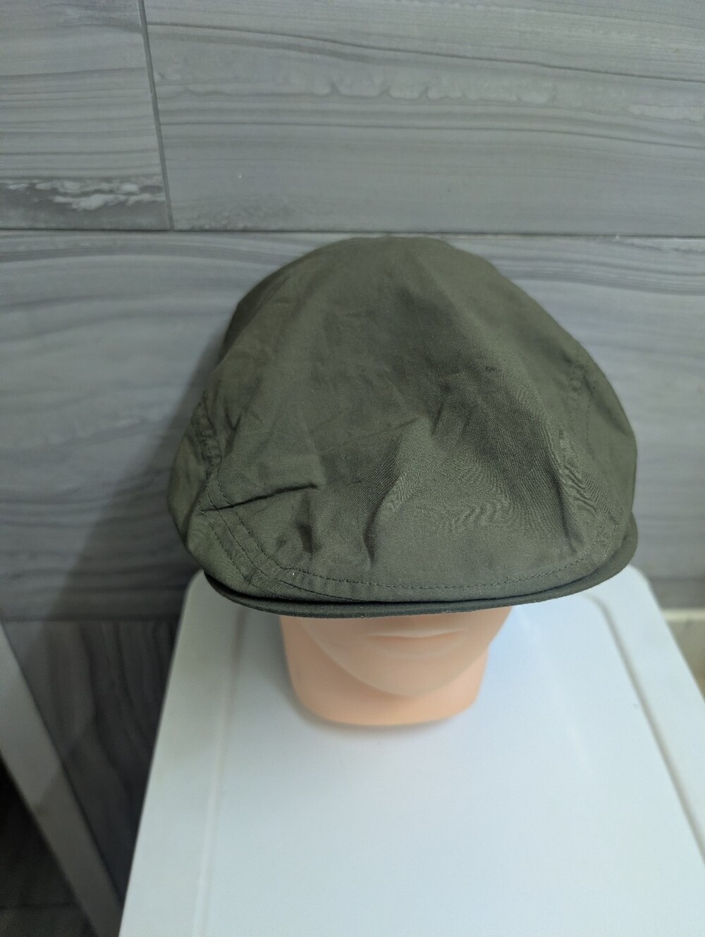 BARBOUR Olive Flat Transport Hat - Picture 4 of 16